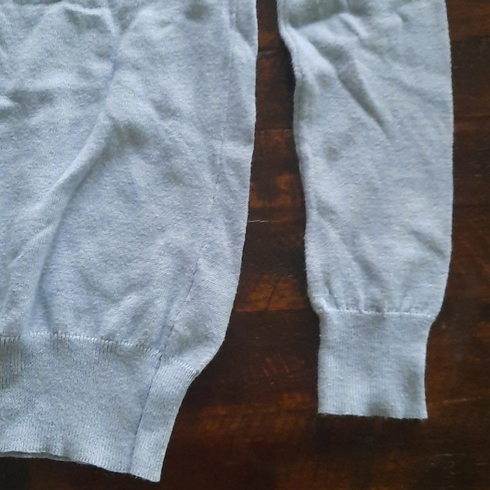 Sweater - Picture 4 of 9